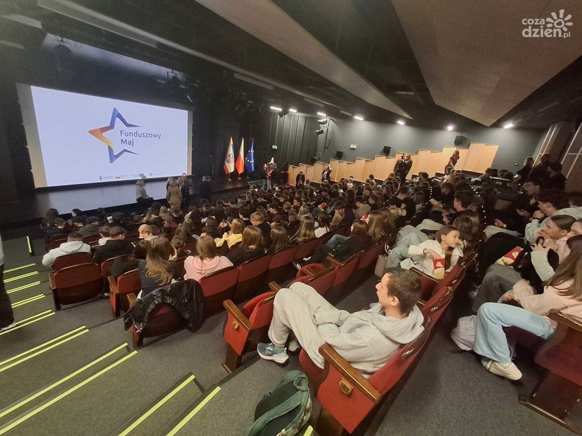 Filmowy maraton z „Funduszowego Maja” połączył kino z edukacyjnymi szansami dla młodzieży