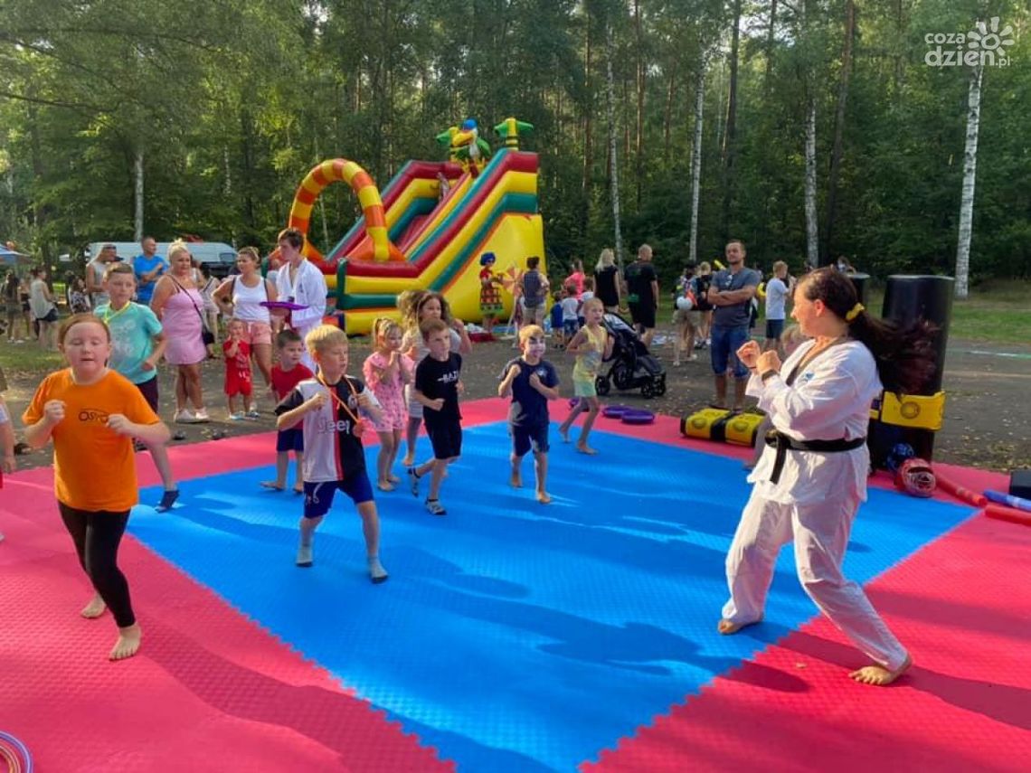 Finał Wakacji Offline! W Ostrowcu Świętokrzyskim odbył się Dzień Sportu Finał Wakacji Offline! W Ostrowcu Świętokrzyskim odbył się Dzień Sportu