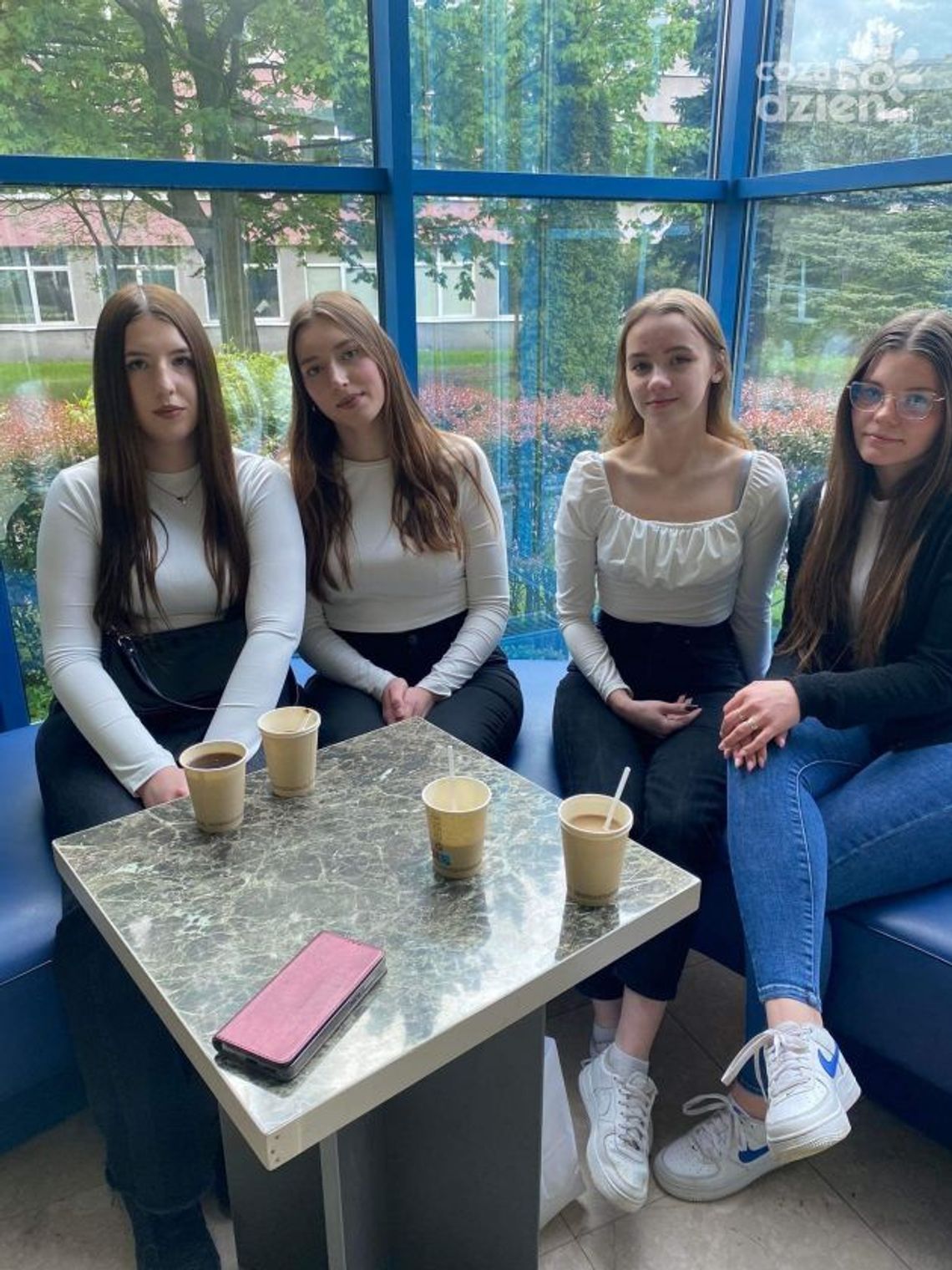 Finalistki olimpiady wiedzy o reklamie z ostrowieckiej "budowlanki" Finalistki olimpiady wiedzy o reklamie z ostrowieckiej "budowlanki"