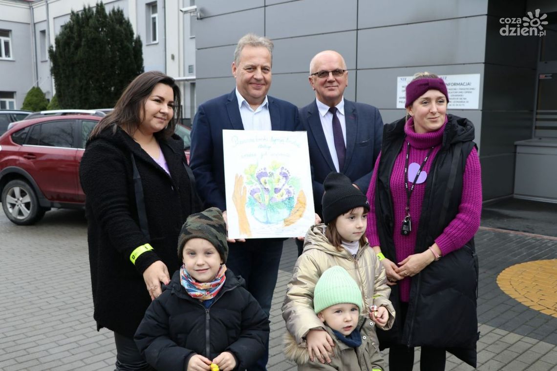 Fioletowo przy Prostej Fioletowo przy Prostej