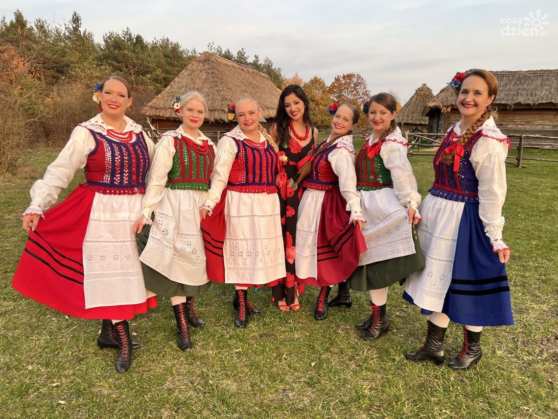 Fox z nowym folkowym projektem: Teledysk promujący świętokrzyskie już wkrótce Fox z nowym folkowym projektem: Teledysk promujący świętokrzyskie już wkrótce