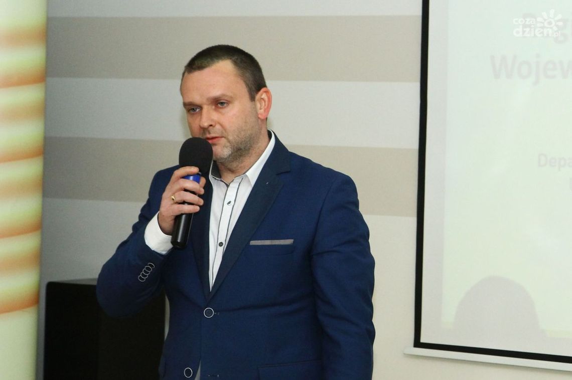 Fundusz społeczny, bo społeczny