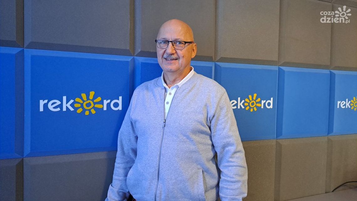 G. Bażant: Zamiast biegu ulicznego proponujemy biegi, w tym sztafetowe na stadionie KSZO Ostrowiec G. Bażant: Zamiast biegu ulicznego proponujemy biegi, w tym sztafetowe na stadionie KSZO Ostrowiec