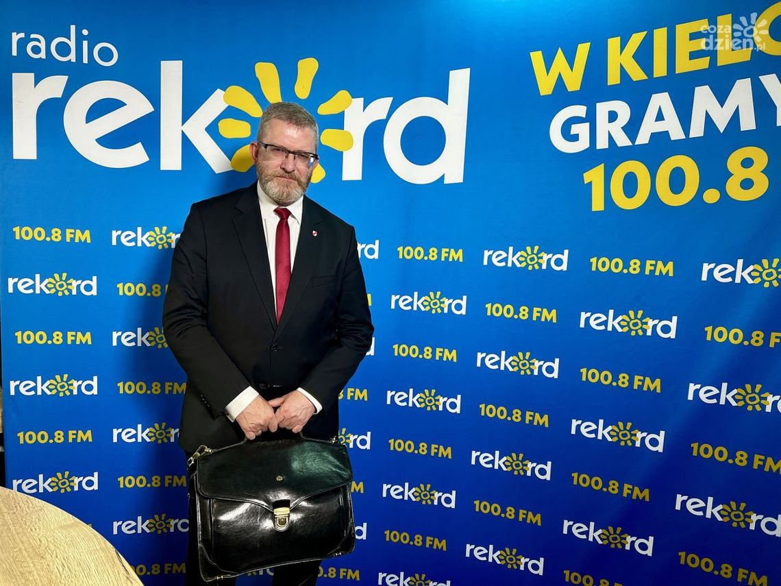 G. Braun: Przybysze z innych krajów nie mogą liczyć na polskie świadczenia socjalne