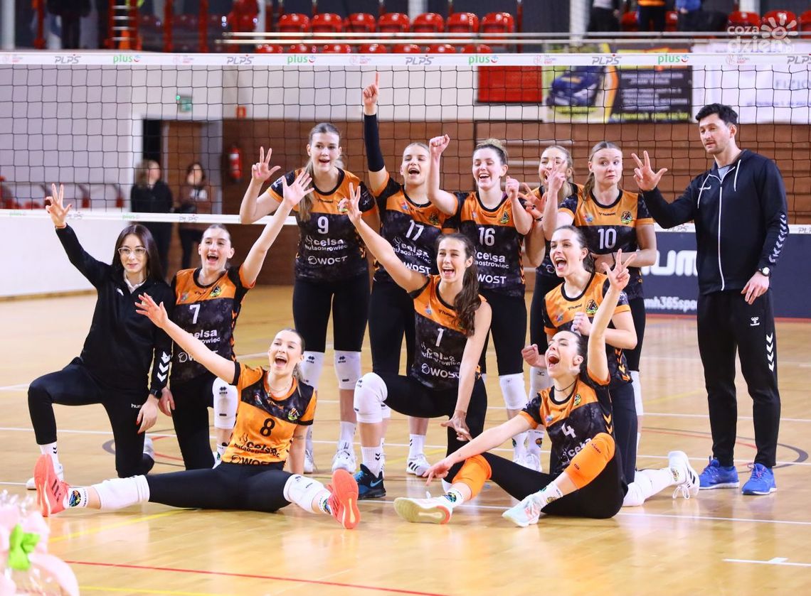 Gładka wygrana siatkarek KSZO SMS
Gładka wygrana siatkarek KSZO SMS