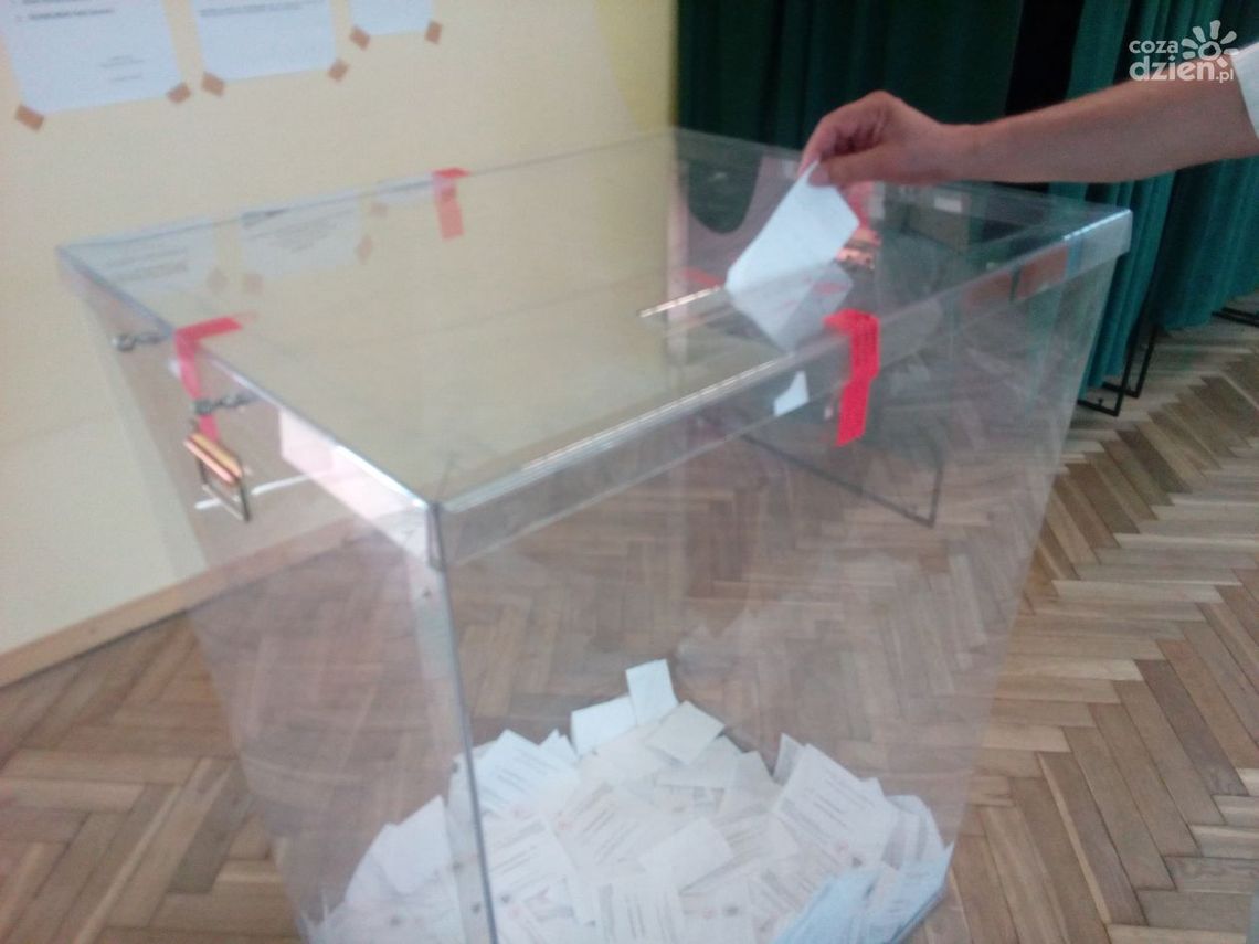 Gmina Opatów głosuje. Już do godz. 12 wysoka frekwencja ! Gmina Opatów głosuje. Już do godz. 12 wysoka frekwencja !
