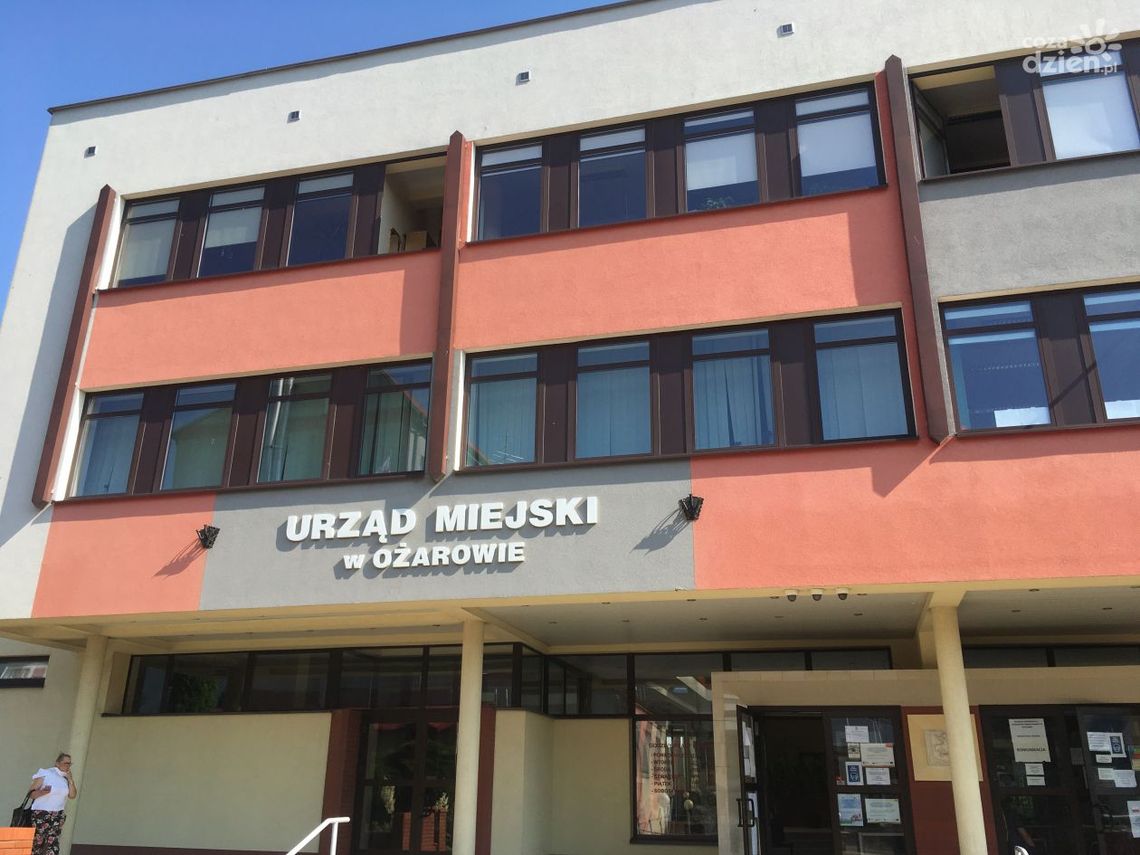 Gmina Ożarów chce pogodzić interesy istniejącego kamieniołomu z ochroną zabytku UNESCO Gmina Ożarów chce pogodzić interesy istniejącego kamieniołomu z ochroną zabytku UNESCO