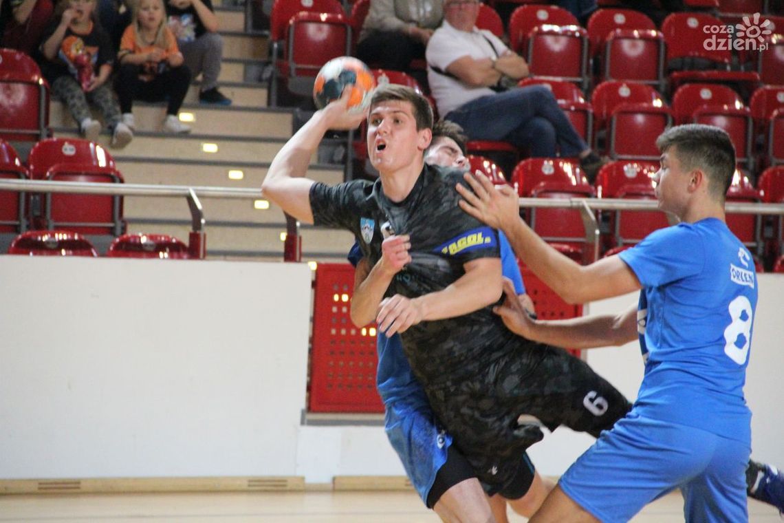 Gonili i nie dogonili - przegrana szczypiornistów KSZO Odlewnia