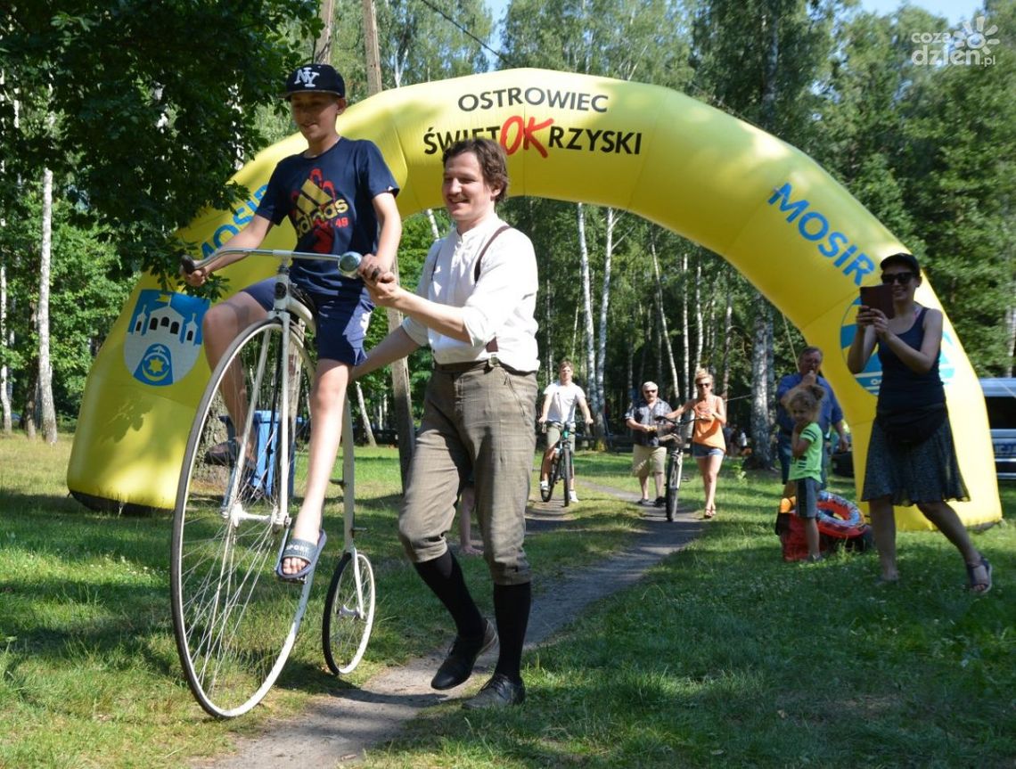Gorące Rowerowe Wakacje w Ostrowcu Świętokrzyskim
Gorące Rowerowe Wakacje w Ostrowcu Świętokrzyskim