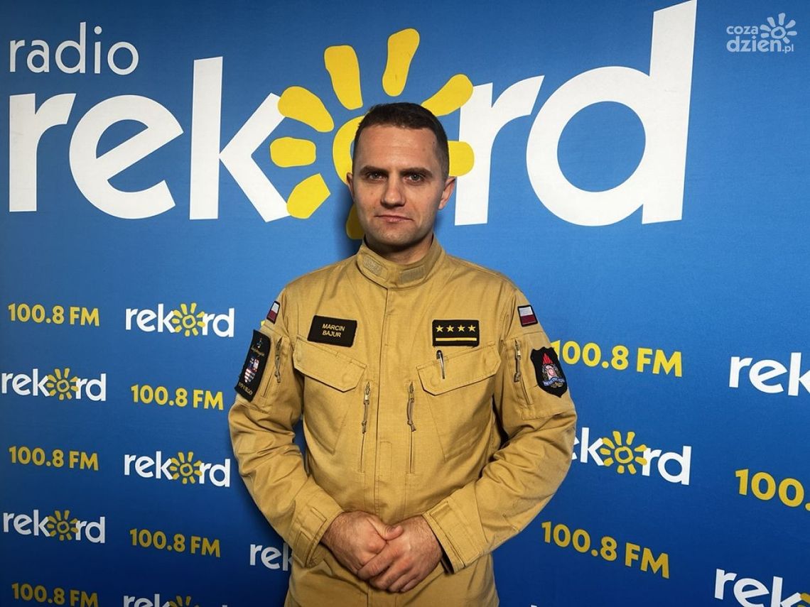 Gościem Porannej Rozmowy Radia Rekord był st. kpt. Marcin Bajur, rzecznik prasowy Komendy Wojewódzkiej Państwowej Straży Pożarnej w Kielcach. Gościem Porannej Rozmowy Radia Rekord był st. kpt. Marcin Bajur, rzecznik prasowy Komendy Wojewódzkiej Państwowej Straży Pożarnej w Kielcach.
