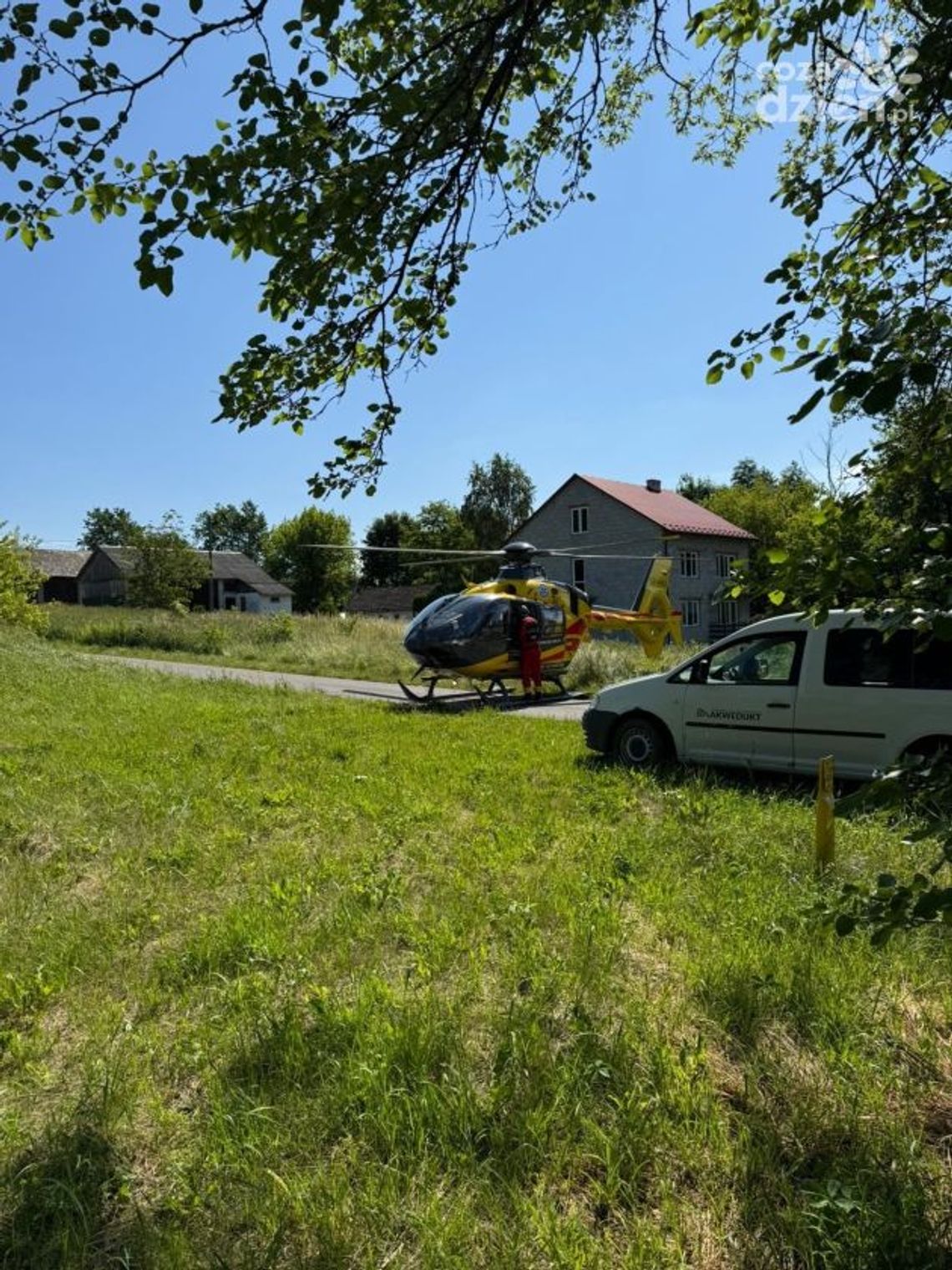 Groźny wypadek w Kłodzie. Trzech pracowników zasłabło podczas prac w studzience kanalizacyjnej Groźny wypadek w Kłodzie. Trzech pracowników zasłabło podczas prac w studzience kanalizacyjnej