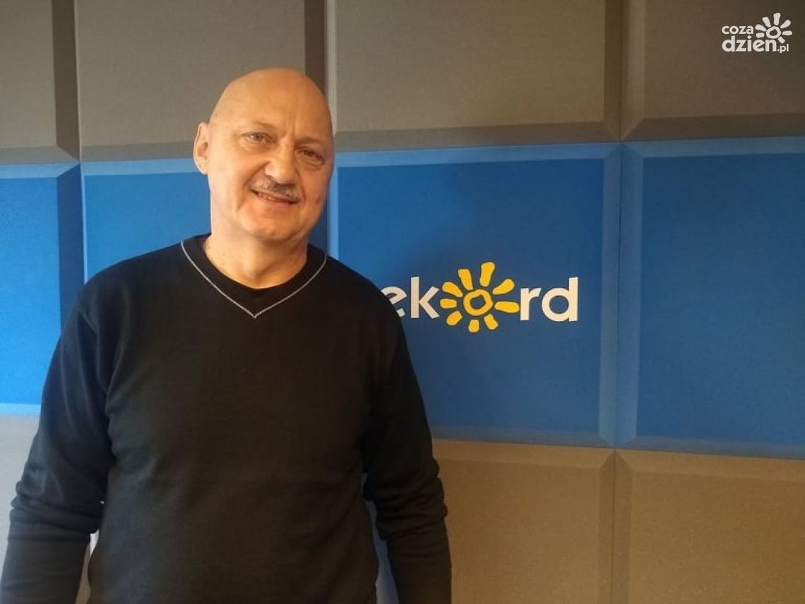 Grzegorz Bażant: MOSiR Ostrowiec zaprasza w czasie ferii na basen, do hali sportowej, na boiska "Orlik" ale i do szkół Grzegorz Bażant: MOSiR Ostrowiec zaprasza w czasie ferii na basen, do hali sportowej, na boiska "Orlik" ale i do szkół