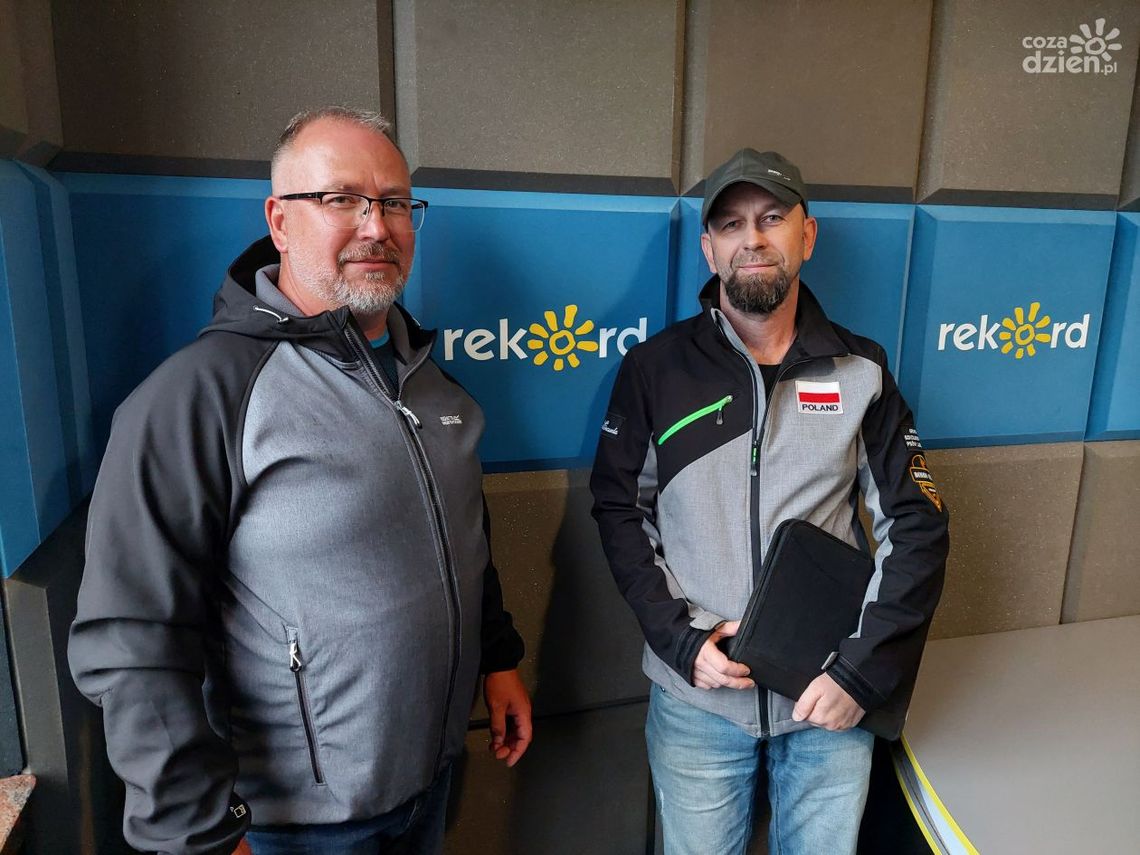 Grzegorz Bednarski i Sławomir Znak: Wytresowanie psa obronnego to złożony proces, proces w którym musi być współpraca ze zwierzęciem Grzegorz Bednarski i Sławomir Znak: Wytresowanie psa obronnego to złożony proces, proces w którym musi być współpraca ze zwierzęciem