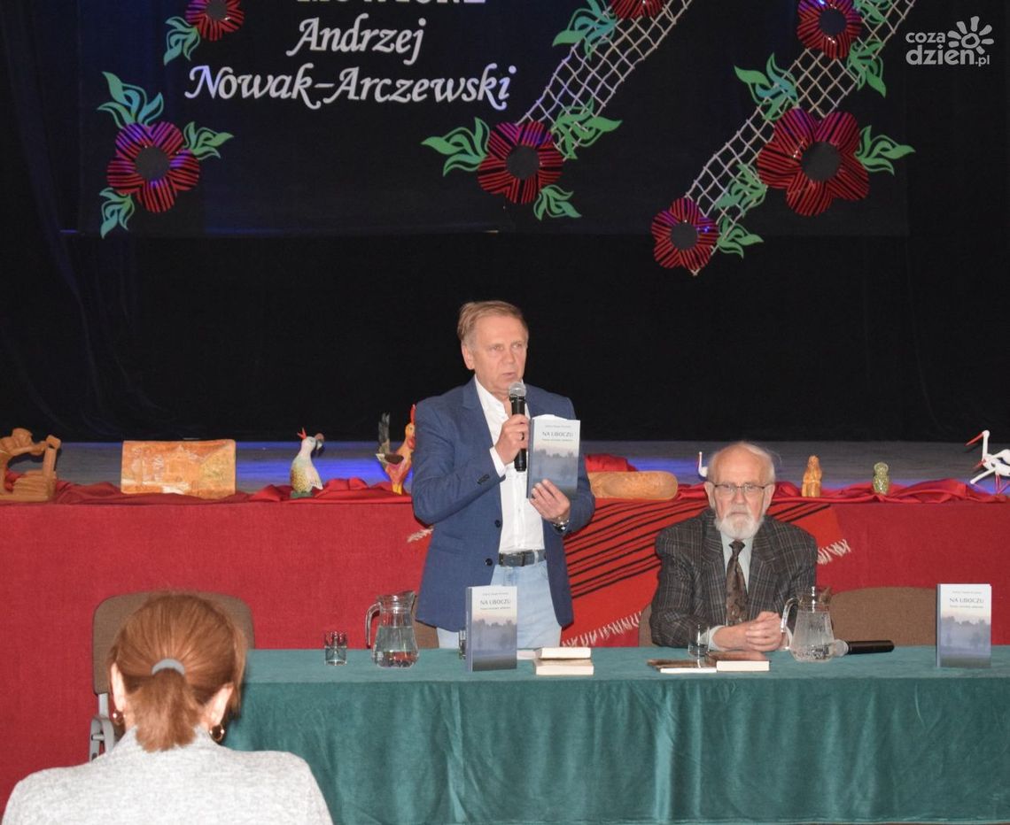 Historie naszych sąsiadów w reportażach Nowaka- Arczewskiego Historie naszych sąsiadów w reportażach Nowaka- Arczewskiego