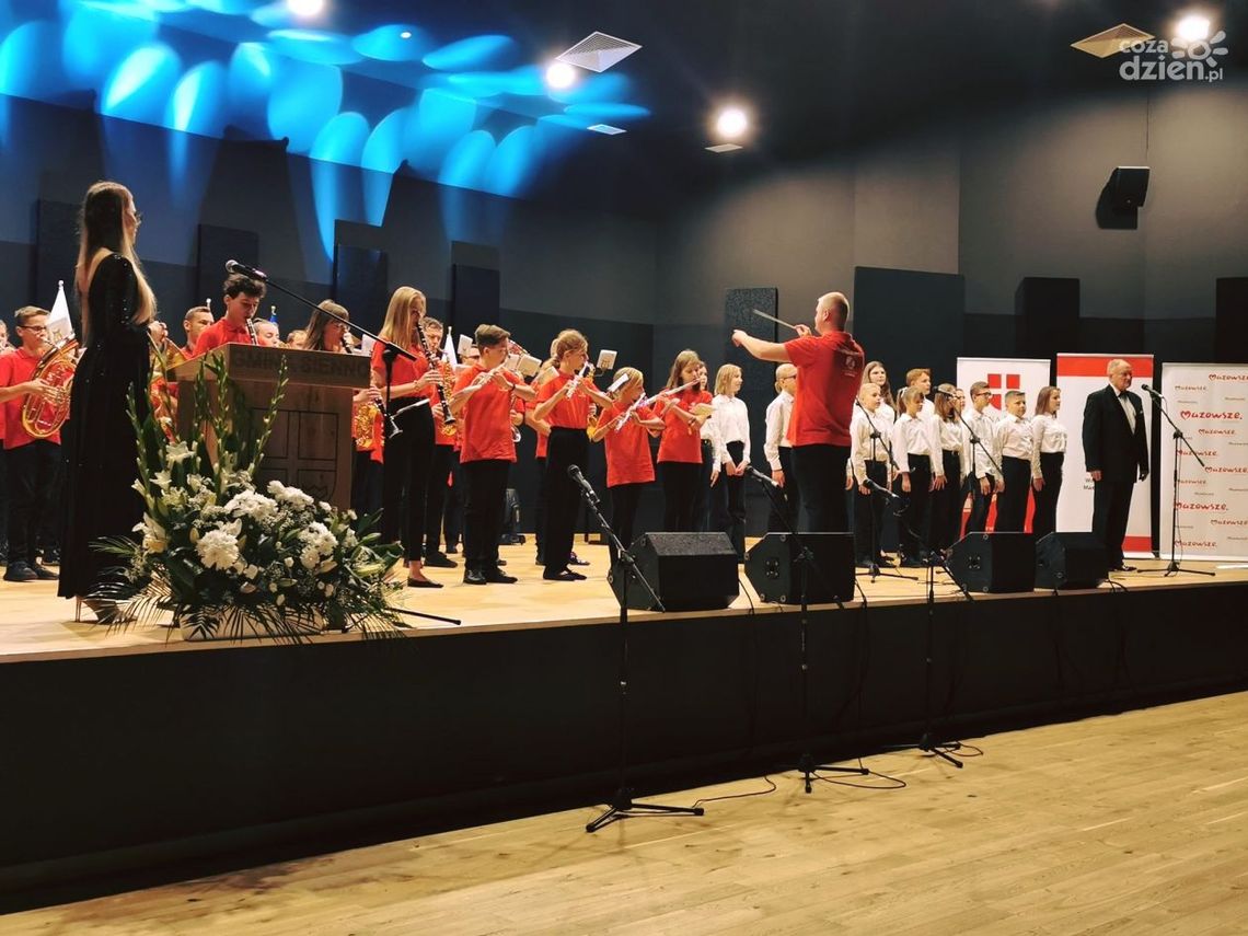 Historyczna chwila w Siennie! Gmina ma szkołę muzyczną na miarę XXI wieku Historyczna chwila w Siennie! Gmina ma szkołę muzyczną na miarę XXI wieku