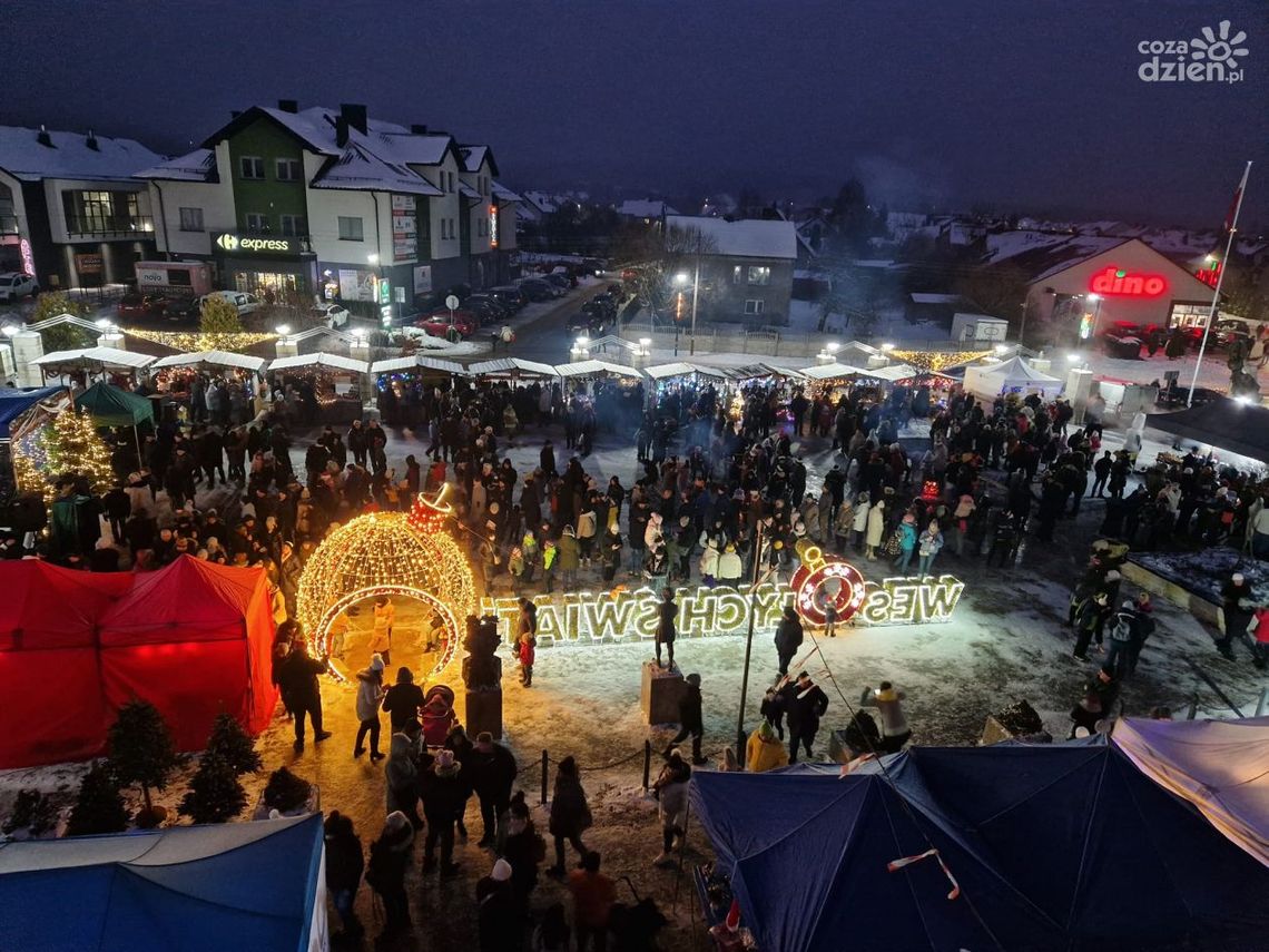 II Kiermasz Bożonarodzeniowy w Miedzianej Górze II Kiermasz Bożonarodzeniowy w Miedzianej Górze