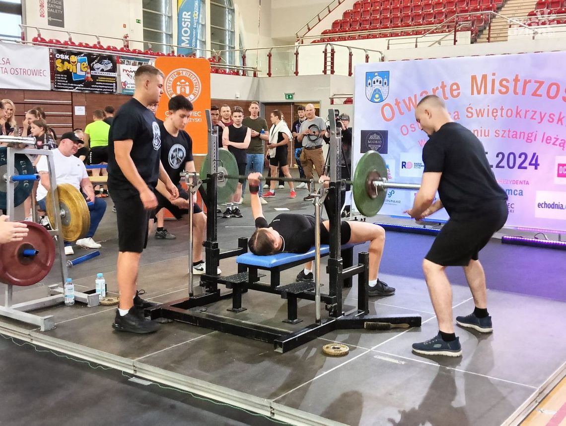 II Otwarte Mistrzostwa Ostrowca Świętokrzyskiego w Wyciskaniu Sztangi Leżąc