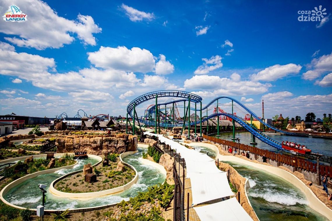 Ile największych stadionów pomieści w sobie Energylandia? Czy jest tak duża jak miasto? Sprawdź potęgę tego miejsca! Ile największych stadionów pomieści w sobie Energylandia? Czy jest tak duża jak miasto? Sprawdź potęgę tego miejsca!