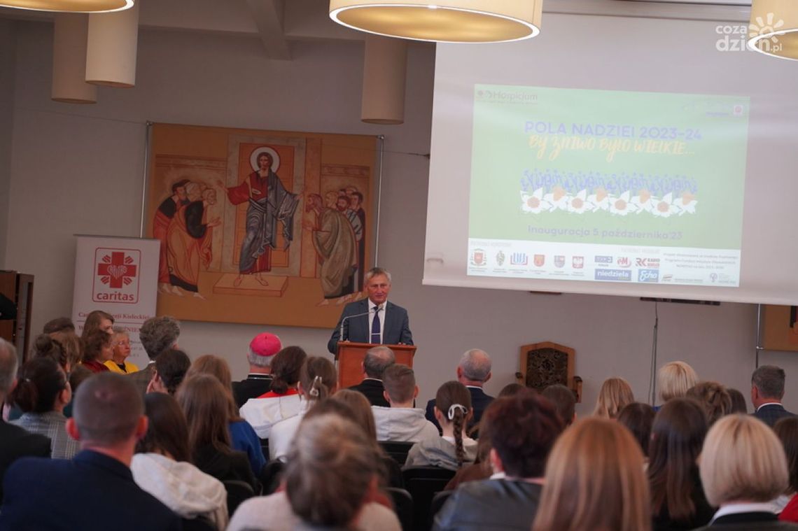 Inauguracja kampanii "Pola Nadziei" Inauguracja kampanii "Pola Nadziei"