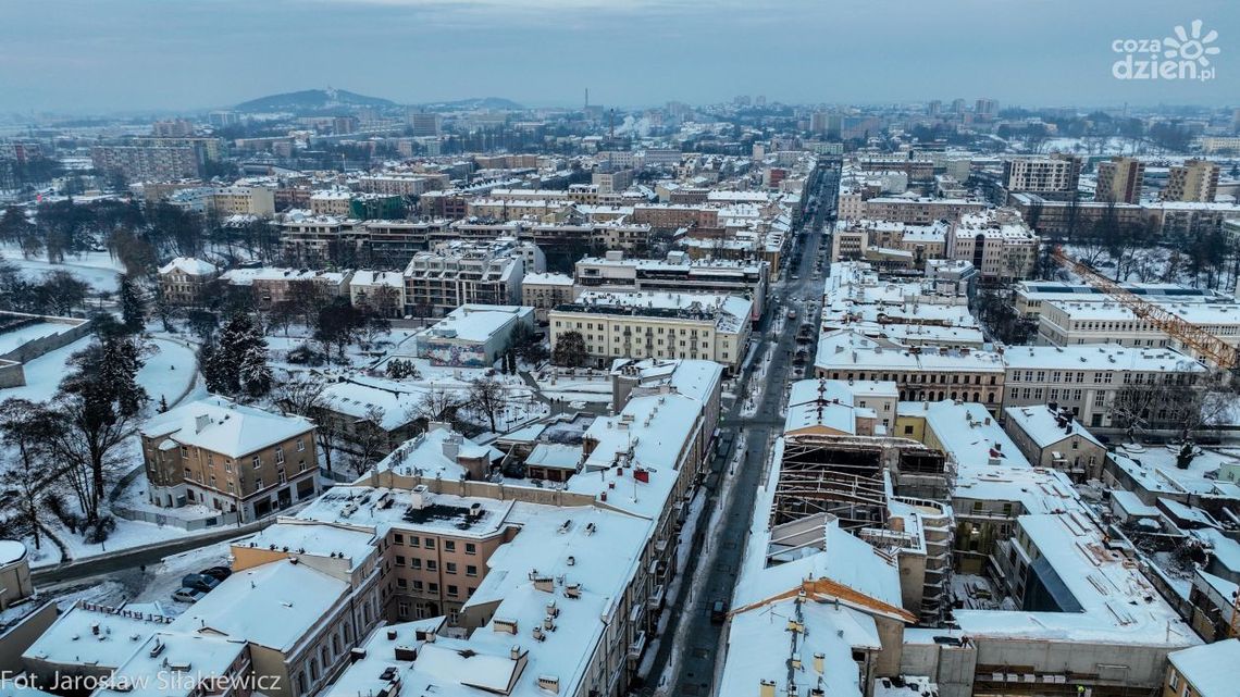 Informacja dla przedsiębiorców posiadających zezwolenia na sprzedaż napojów alkoholowych Informacja dla przedsiębiorców posiadających zezwolenia na sprzedaż napojów alkoholowych