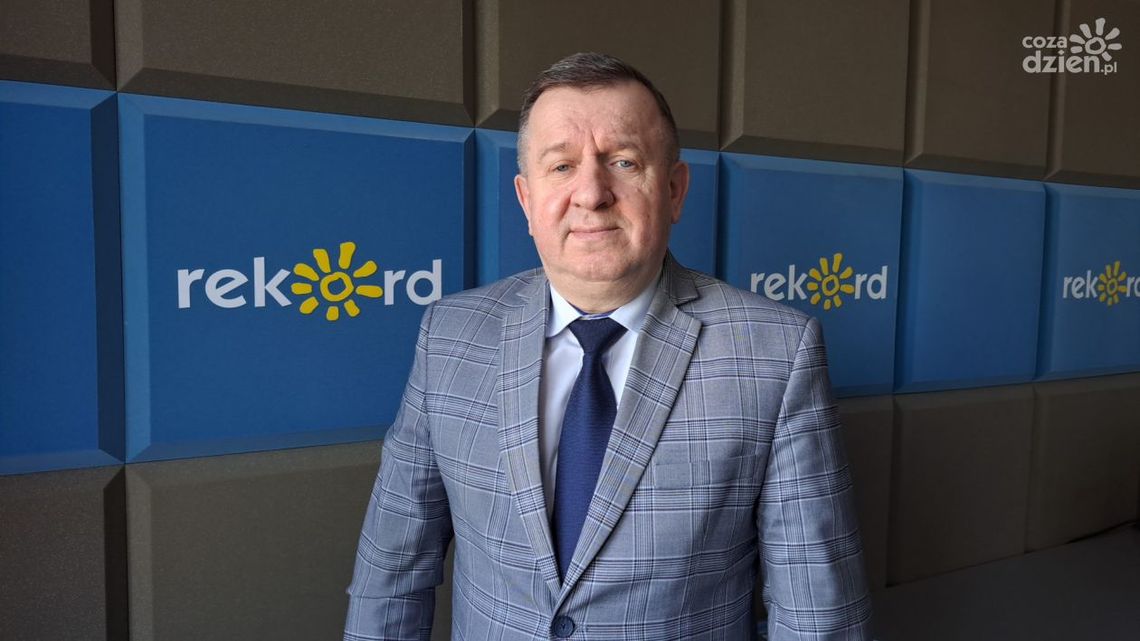 J. Murzyn: Bodzechowski system podatkowy polega na tym, że czasami mieszkaniec z budżetu gminy otrzymuje więcej niż sam płaci J. Murzyn: Bodzechowski system podatkowy polega na tym, że czasami mieszkaniec z budżetu gminy otrzymuje więcej niż sam płaci