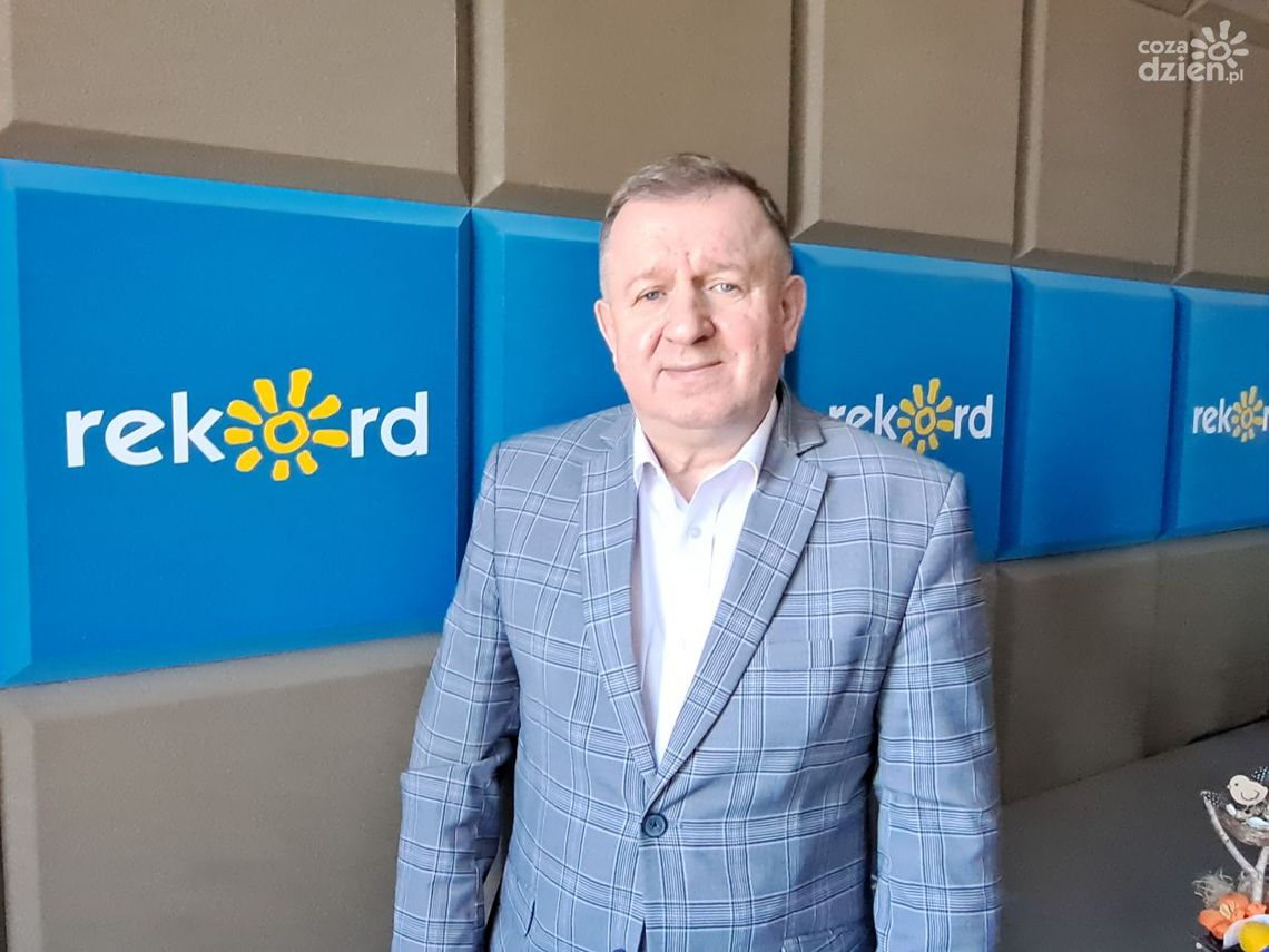 J. Murzyn: Przez wszystkie kadencje starałem się spełniać oczekiwania mieszkańców i   być jak napis na kubku "Wójt swój chłop"
