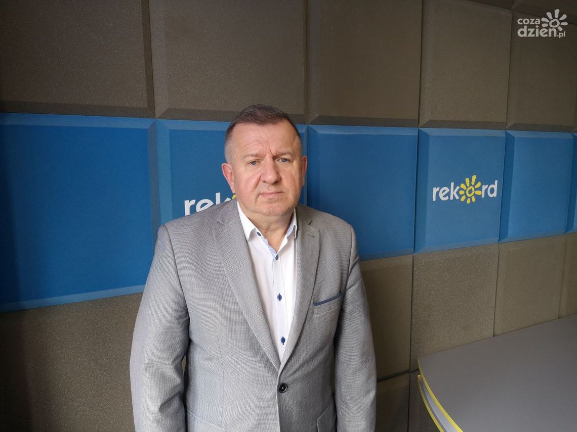 J. Murzyn: Zmiana systemu oświetlenia na ledowe, to jeden z naszych sposobów na zmniejszanie kosztów J. Murzyn: Zmiana systemu oświetlenia na ledowe, to jeden z naszych sposobów na zmniejszanie kosztów