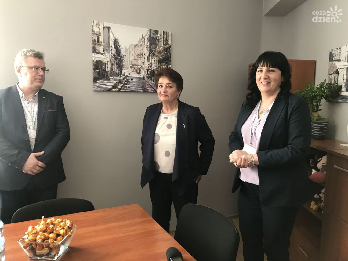 J. Pikus: Punkt Interwencji Kryzysowej to miejsce, gdzie pomoc będą oferowali prawnik, psycholog i specjalista d.s. uzależnień J. Pikus: Punkt Interwencji Kryzysowej to miejsce, gdzie pomoc będą oferowali prawnik, psycholog i specjalista d.s. uzależnień