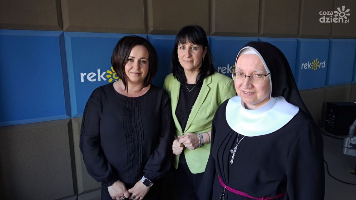 J. Pikus, s. E.Kot, E.Kaczmarska: Wiemy, że dom treningowy powstanie a jego przyszli sąsiedzi otoczą ich pomocą J. Pikus, s. E.Kot, E.Kaczmarska: Wiemy, że dom treningowy powstanie a jego przyszli sąsiedzi otoczą ich pomocą