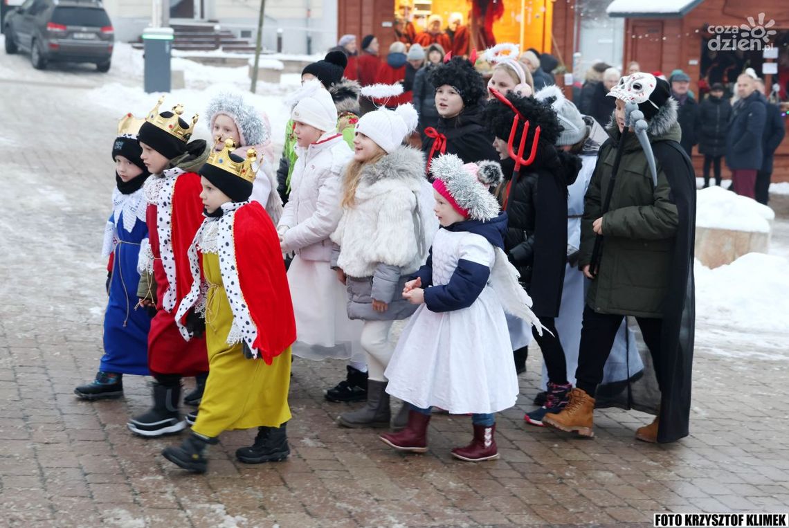 Jarmark Bożonarodzeniowy w Chęcinach (zdjęcia) Jarmark Bożonarodzeniowy w Chęcinach (zdjęcia)