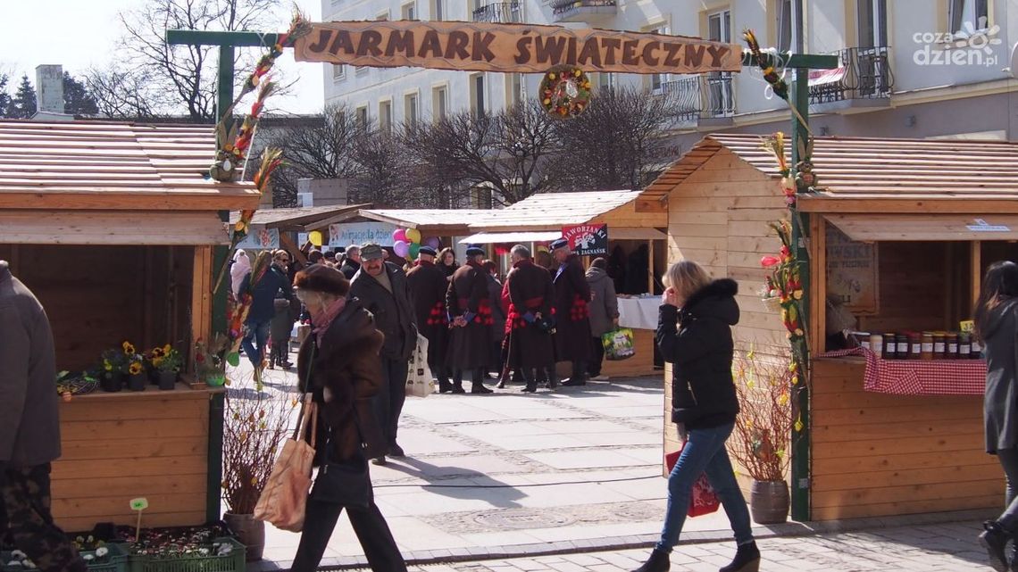 Jarmark Wielkanocny z atrakcjami i świątecznymi smakołykami Jarmark Wielkanocny z atrakcjami i świątecznymi smakołykami