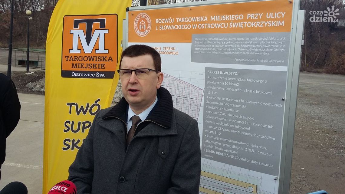 Jarosław Górczyński i Mariusz Kosiarz: Ostrowieckie targowisko od lat cieszy się uznaniem w regionie, teraz potrzebuje modernizacji Jarosław Górczyński i Mariusz Kosiarz: Ostrowieckie targowisko od lat cieszy się uznaniem w regionie, teraz potrzebuje modernizacji