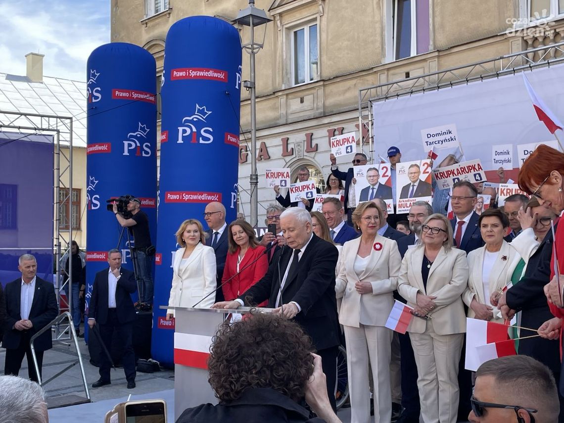 Jarosław Kaczyński w Kielcach: Polska musi być w Unii Europejskiej Jarosław Kaczyński w Kielcach: Polska musi być w Unii Europejskiej