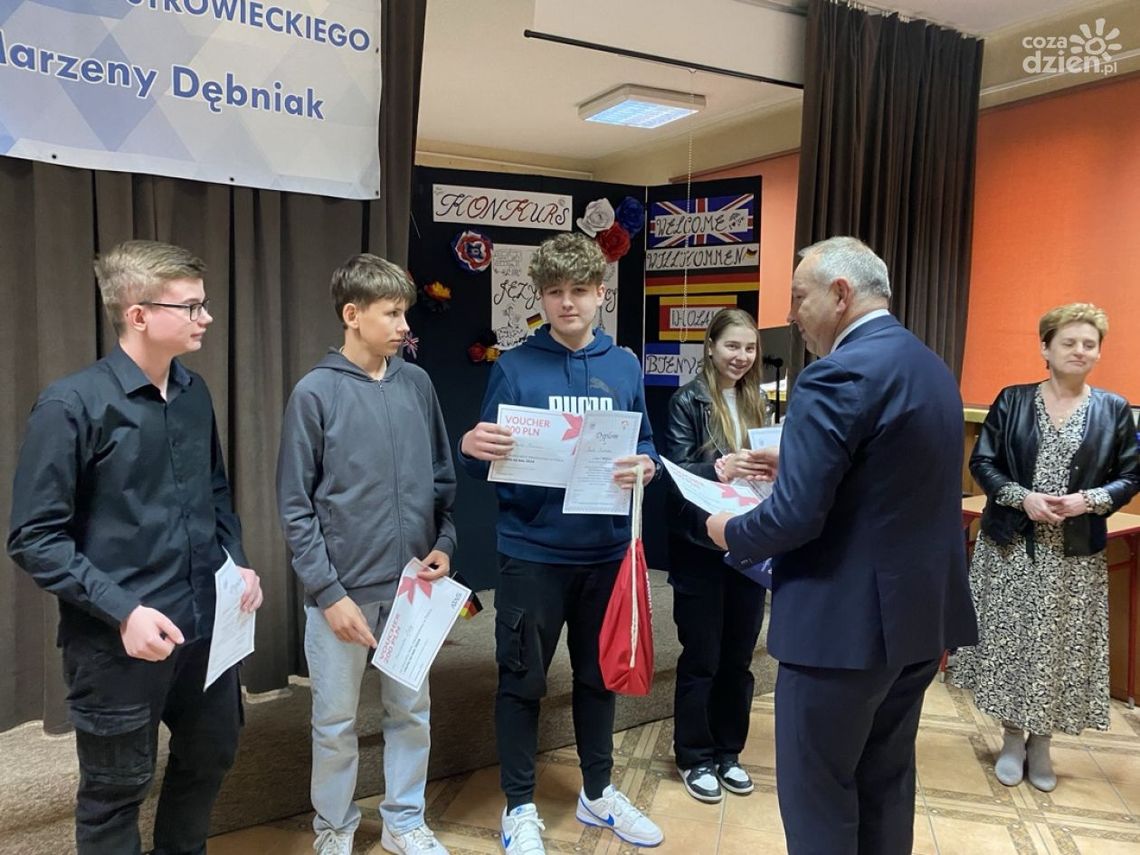 „JĘZYKOmaniacy w Staszku” „JĘZYKOmaniacy w Staszku”