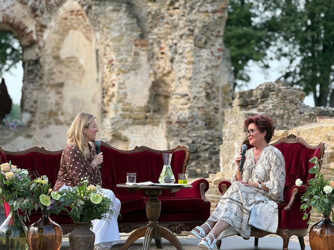 Jolanta Kwaśniewska festiwalowym gościem na zamku Ćmielów Jolanta Kwaśniewska festiwalowym gościem na zamku Ćmielów