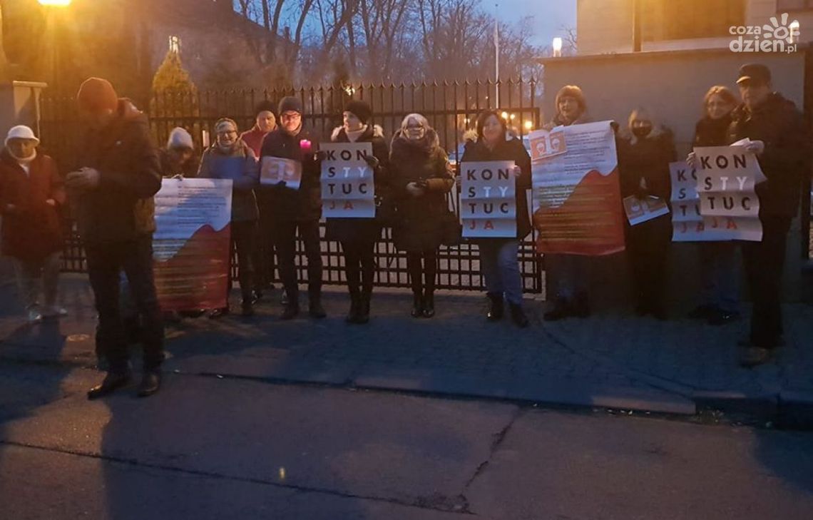 Jolanta Wiśniewska: Niezawisły sąd jest podstawą demokracji Jolanta Wiśniewska: Niezawisły sąd jest podstawą demokracji