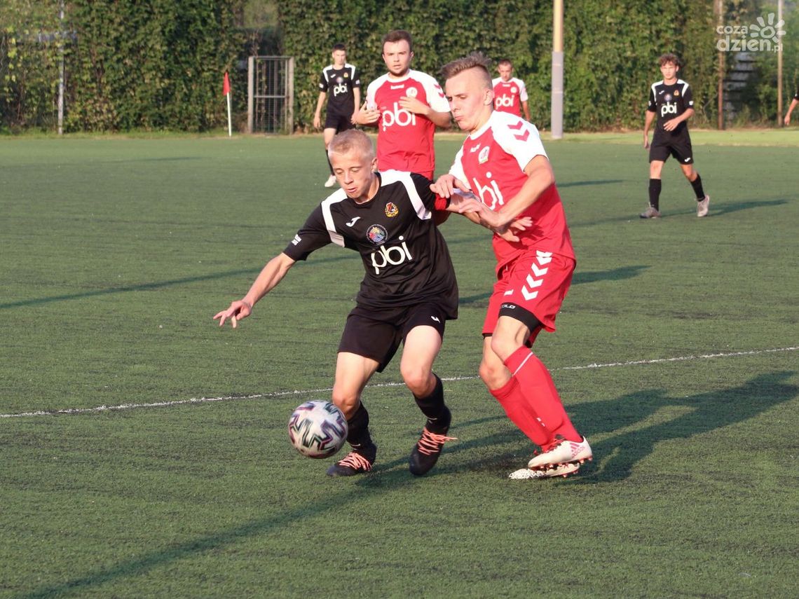Juniorzy grają dalej, oldboye odpadli - Okręgowy Puchar Polski - Zdjęcia Juniorzy grają dalej, oldboye odpadli - Okręgowy Puchar Polski - Zdjęcia