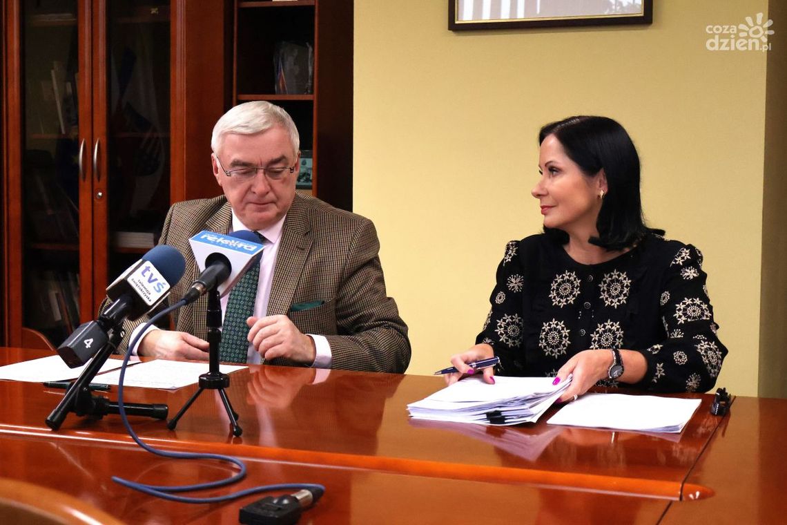 Już niebawem IX sesja Sejmiku Województwa Świętokrzyskie Już niebawem IX sesja Sejmiku Województwa Świętokrzyskie