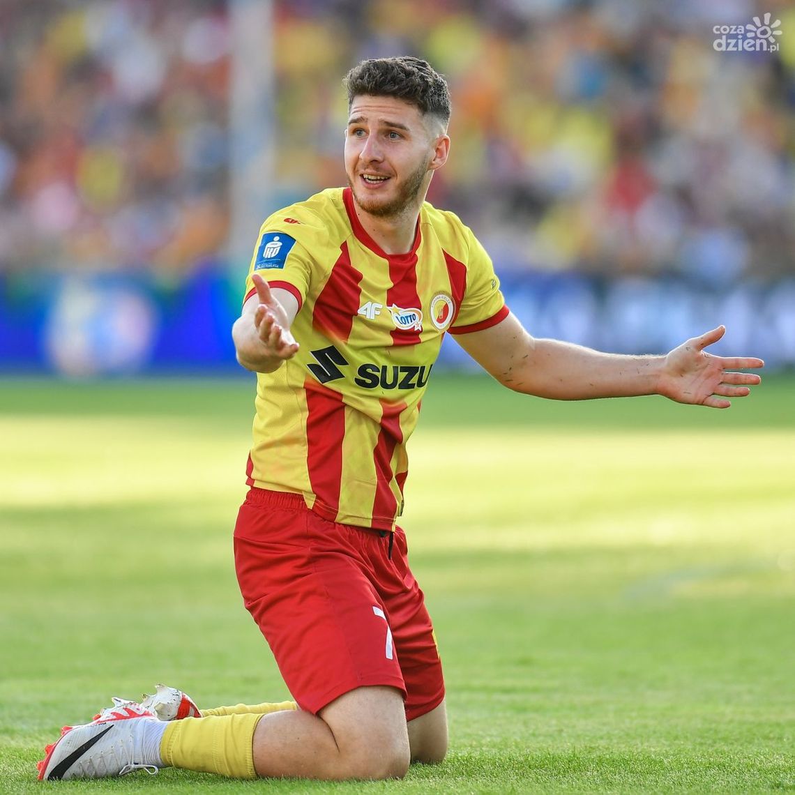 Już po rekonstrukcji kolana Jakuba Łukowskiego. Niestety kontuzji nabawił się Miłosz Trojak Już po rekonstrukcji kolana Jakuba Łukowskiego. Niestety kontuzji nabawił się Miłosz Trojak