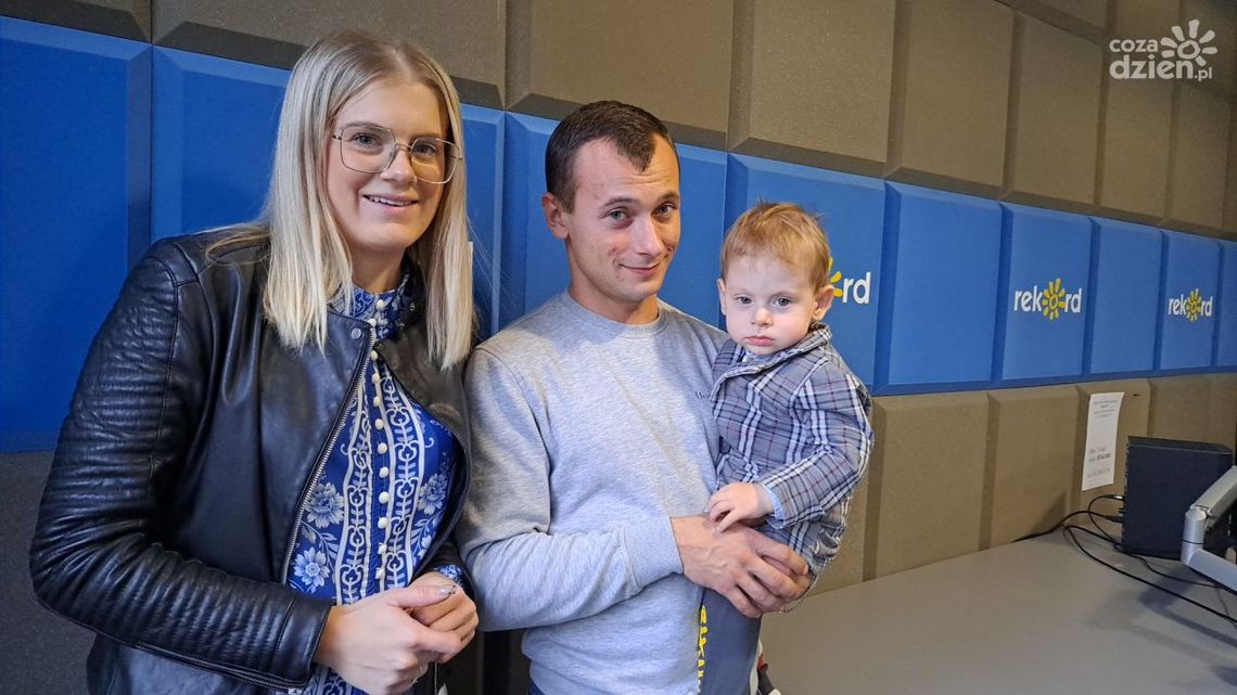 K. Guzal, M. Połetek: nasz syn Kubuś może chodzić, ale potrzebuje długotrwałej rehabilitacji i kosztowego sprzętu ortopedycznego K. Guzal, M. Połetek: nasz syn Kubuś może chodzić, ale potrzebuje długotrwałej rehabilitacji i kosztowego sprzętu ortopedycznego