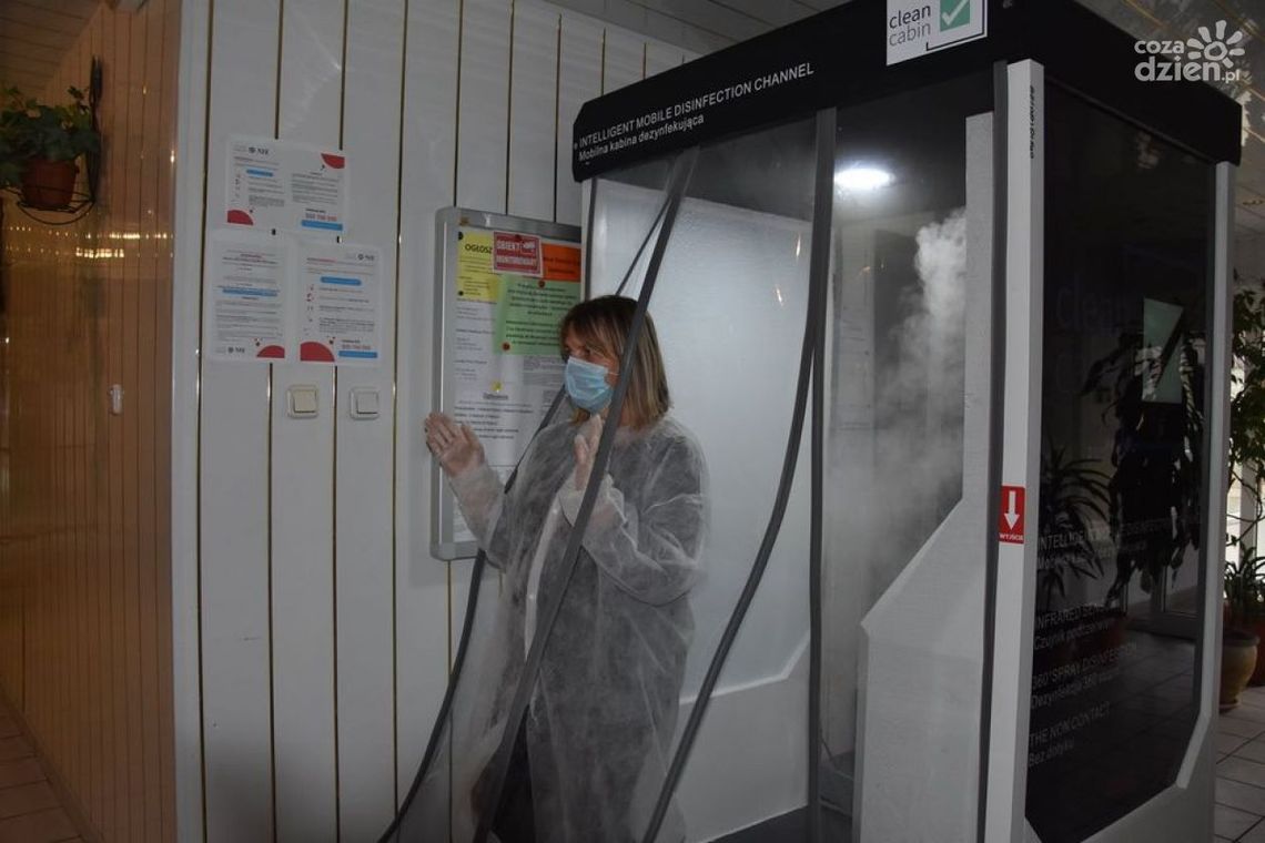 Kabina do dezynfekcji w DPS-ie przy ul. Grabowieckiej Kabina do dezynfekcji w DPS-ie przy ul. Grabowieckiej