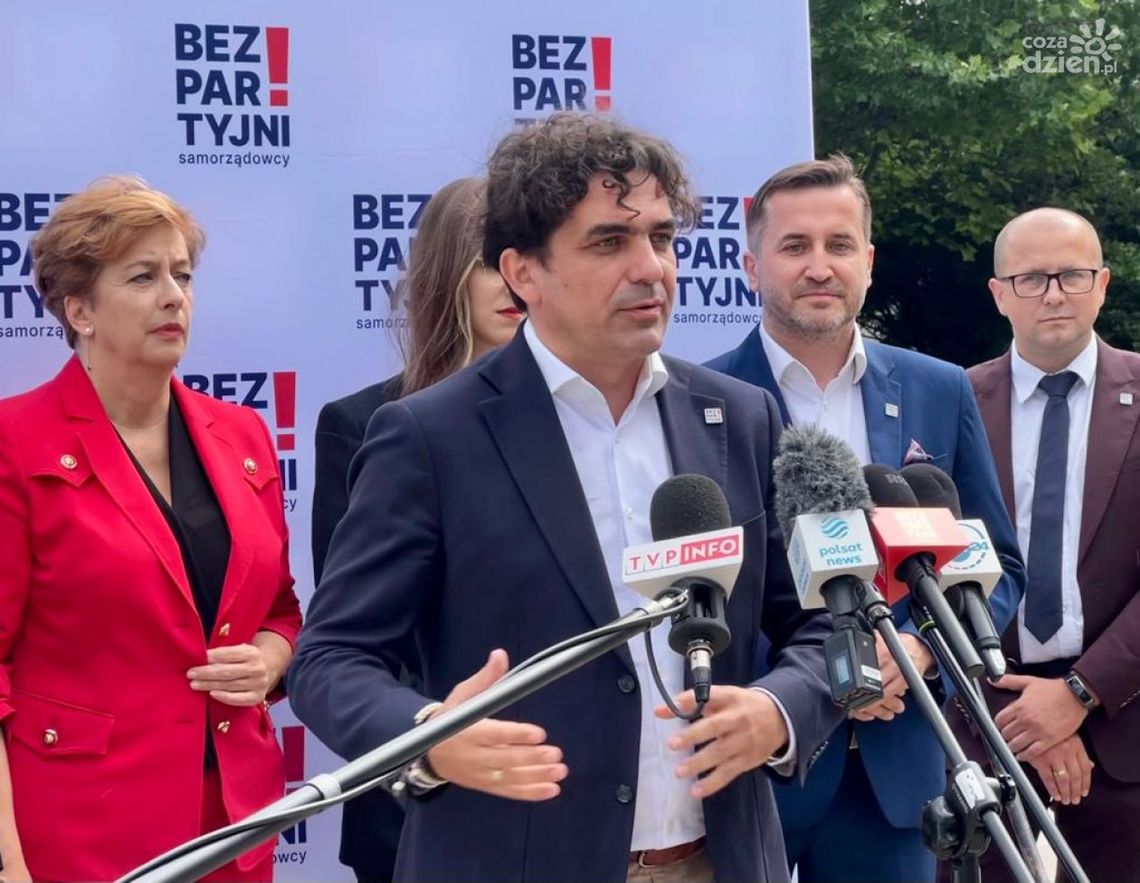 Kamil Suchański: Oferujemy Polakom autostradę do normalnej Polski Kamil Suchański: Oferujemy Polakom autostradę do normalnej Polski