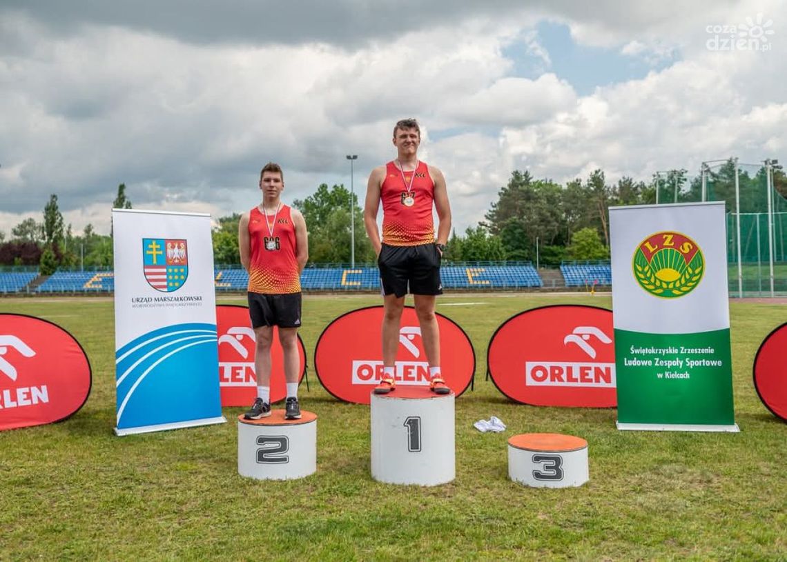 Kapitalny występ kieleckich zawodników na Mistrzostwach Województwa ŚZLA i Zrzeszenia LZS U18 i U20 w Kielcach Kapitalny występ kieleckich zawodników na Mistrzostwach Województwa ŚZLA i Zrzeszenia LZS U18 i U20 w Kielcach