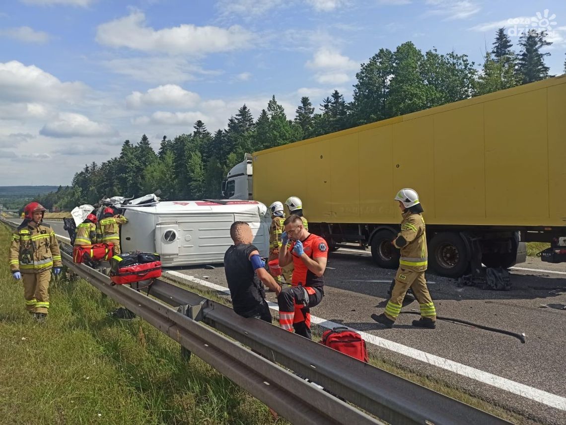 Karambol na S7! Pięć pojazdów zderzyło się w Skarżysku – jedna osoba trafiła do szpitala Karambol na S7! Pięć pojazdów zderzyło się w Skarżysku – jedna osoba trafiła do szpitala
