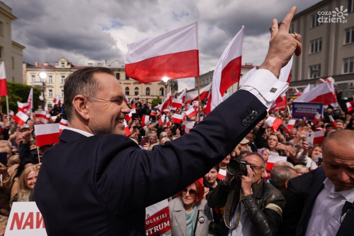 Karol Nawrocki w Kielcach: „Musimy przywrócić dumę i ład” Karol Nawrocki w Kielcach: „Musimy przywrócić dumę i ład”