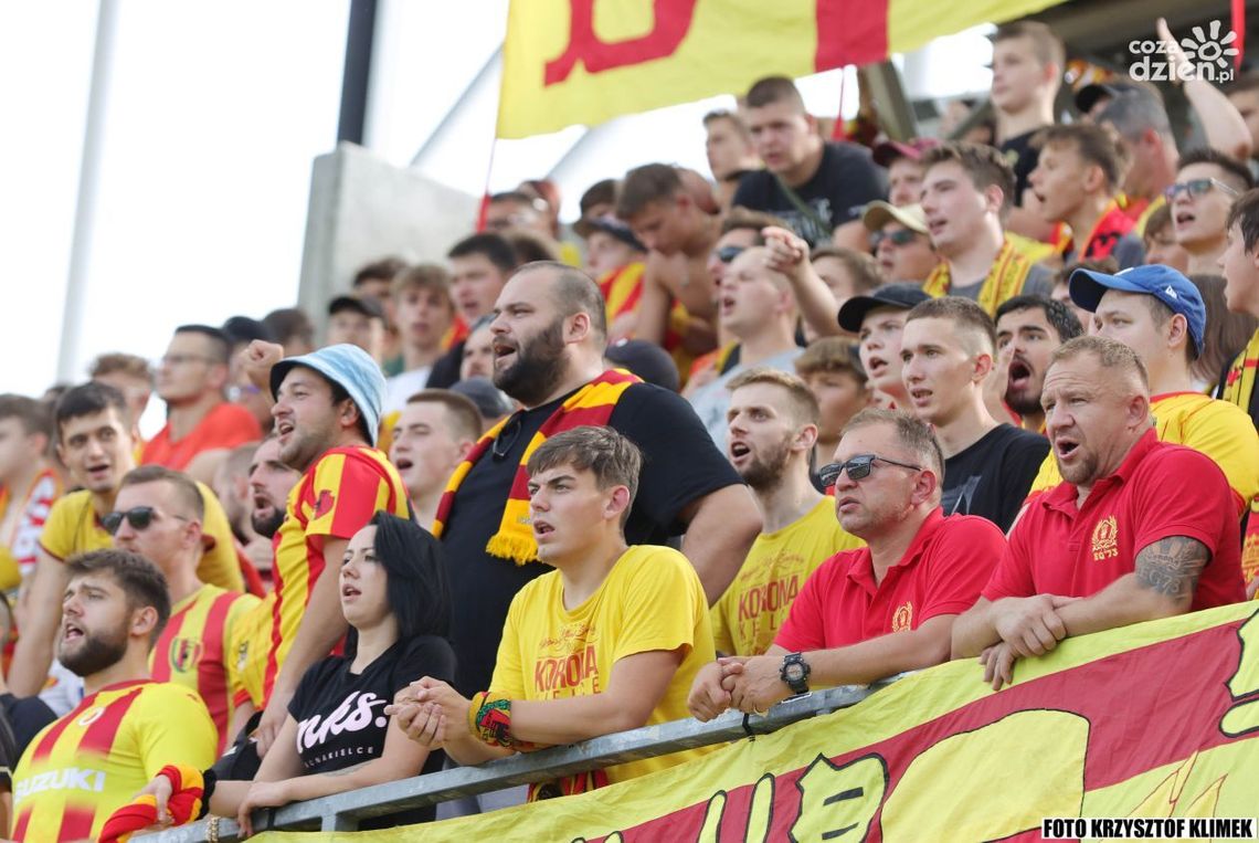 Kibice z Koroną na dobre i na złe Kibice z Koroną na dobre i na złe