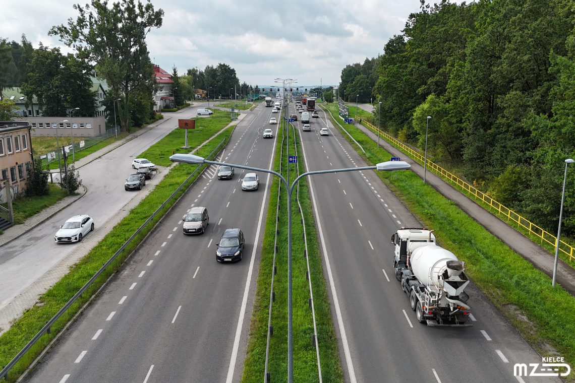 Kielce wymienią blisko 1300 lamp. Modernizacja oświetlenia obejmie 50 ulic Kielce wymienią blisko 1300 lamp. Modernizacja oświetlenia obejmie 50 ulic