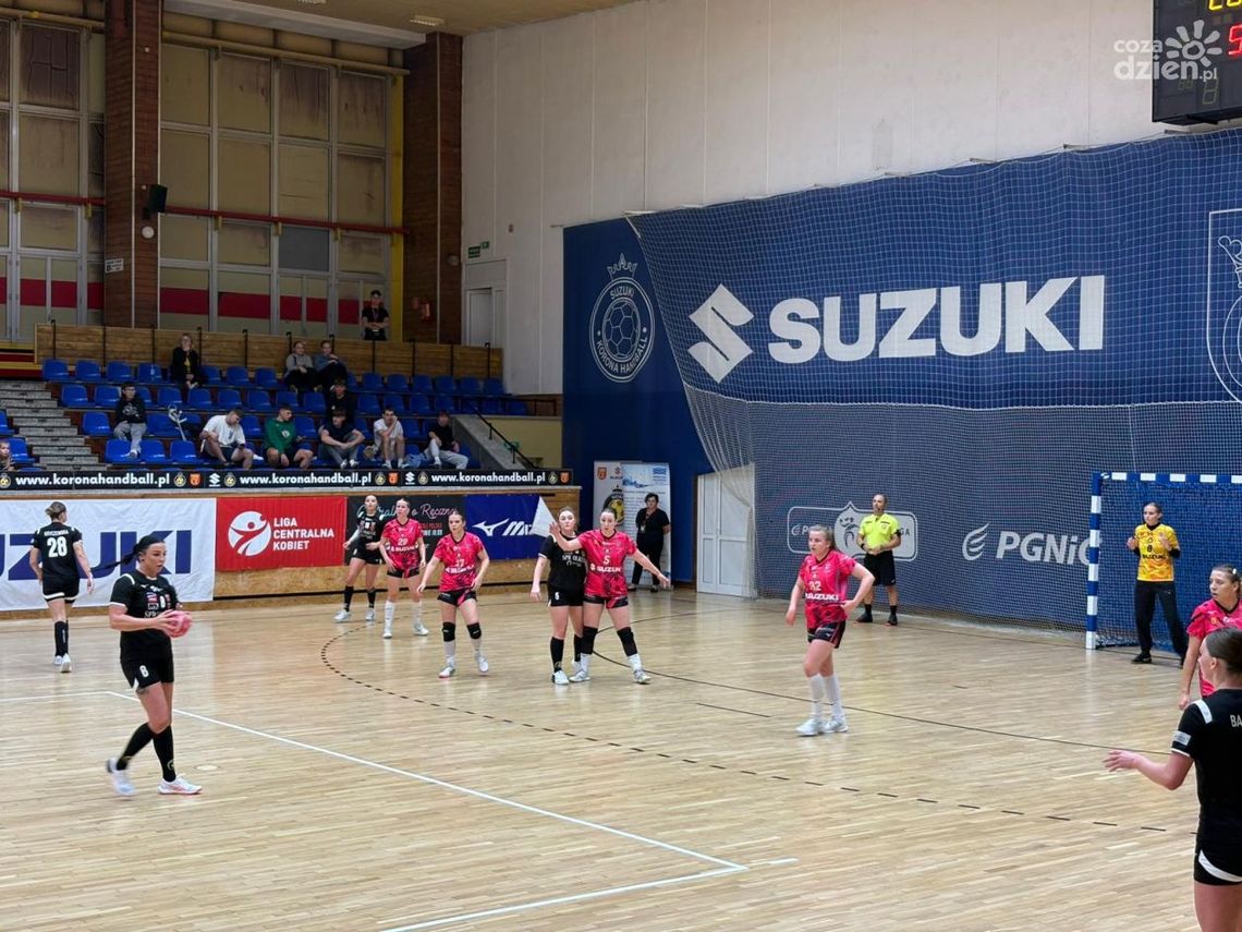 Kielczanki znów górą. SPR Olkusz bez szans w hali przy Krakowskiej Kielczanki znów górą. SPR Olkusz bez szans w hali przy Krakowskiej