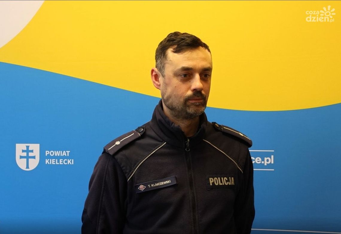 Kieleccy policjanci uczą dzieci bezpieczeństwa na drodze Kieleccy policjanci uczą dzieci bezpieczeństwa na drodze
