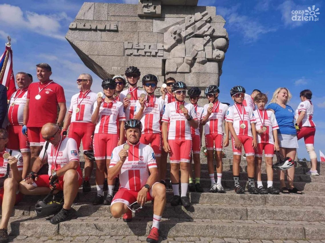 Kieleccy rowerzyści dotarli do Westerplatte Kieleccy rowerzyści dotarli do Westerplatte